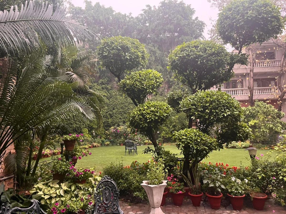 The Estate Villa New Delhi Eksteriør bilde