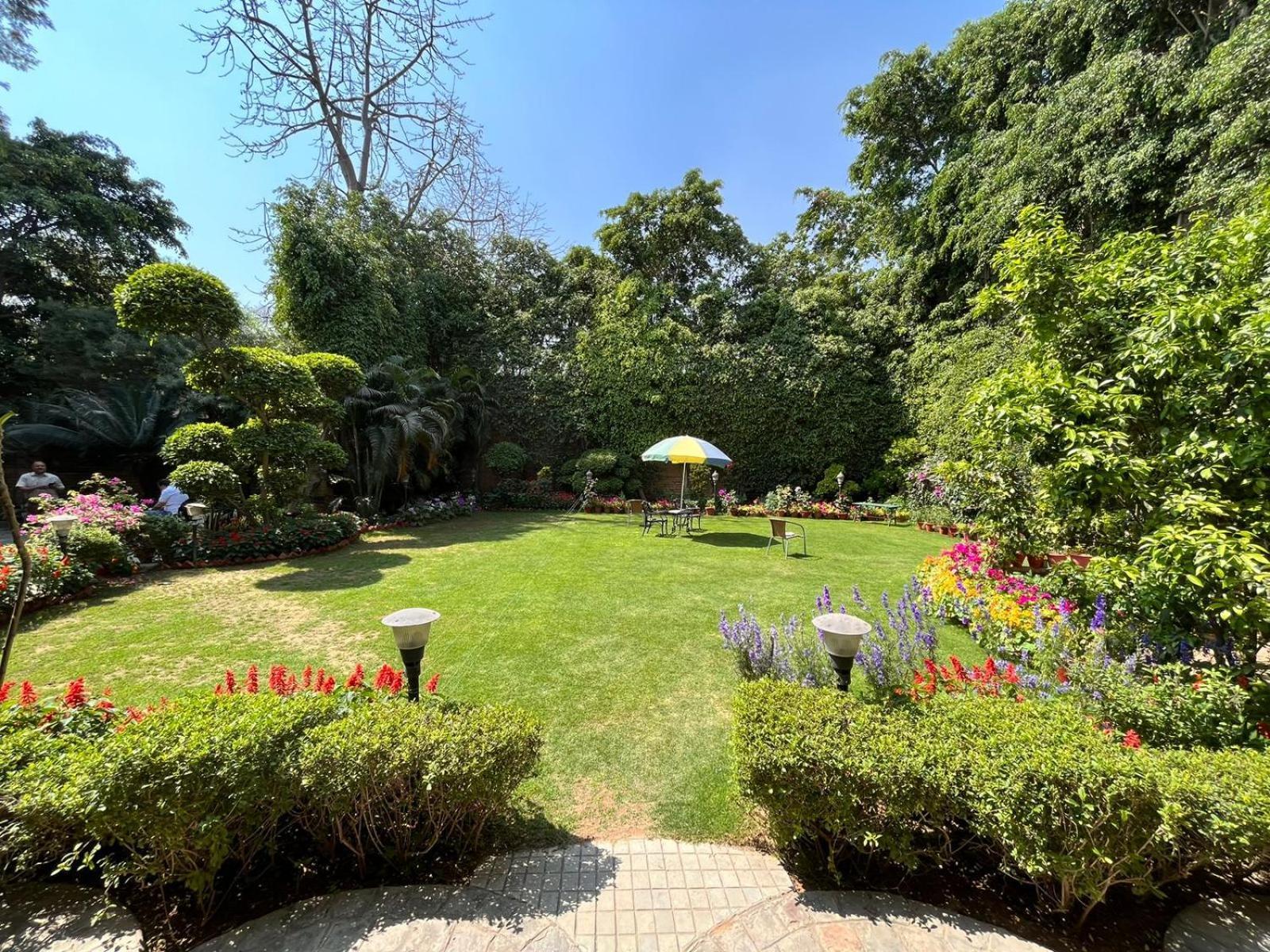 The Estate Villa New Delhi Eksteriør bilde